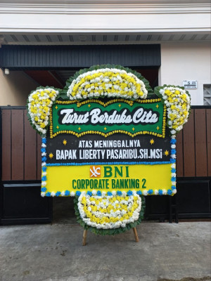 Papan Bunga Duka di Sumuranja