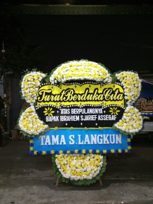 Papan Bunga Duka di Sumuranja